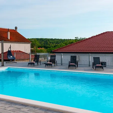 Effort Villa Skradin